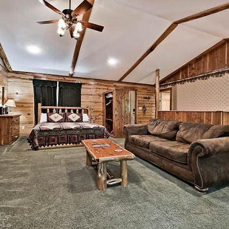 Secluded 2 Story Cabin Pool Wifi Smart Tvs Villa Eureka Springs Eksteriør billede